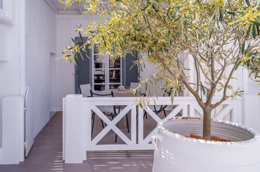 Milos Bay Suites Adamantas  Phòng bức ảnh