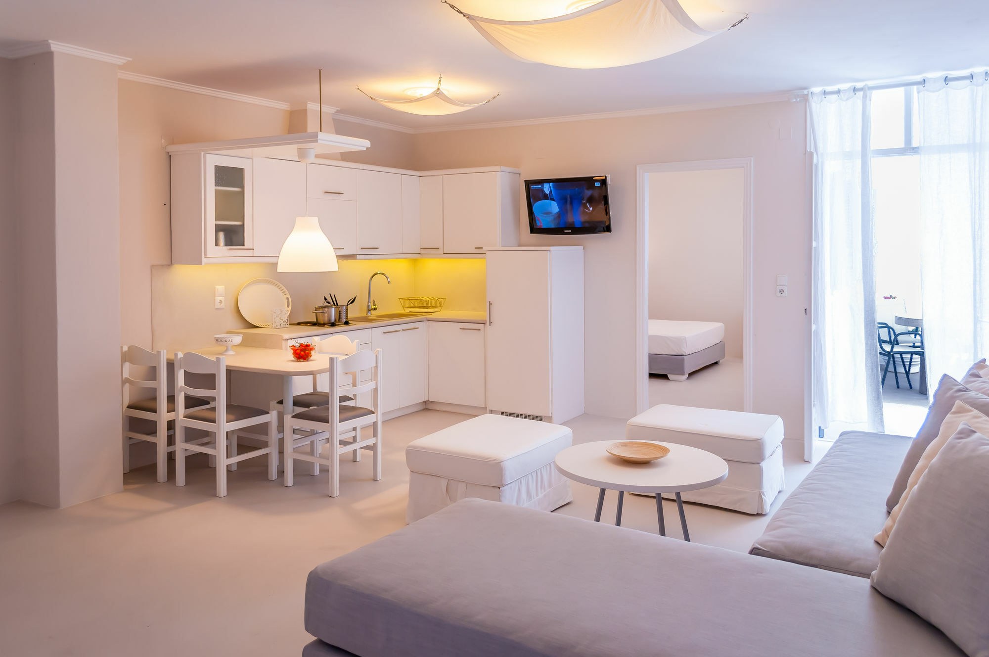 Milos Bay Suites Adamantas  Ngoại thất bức ảnh